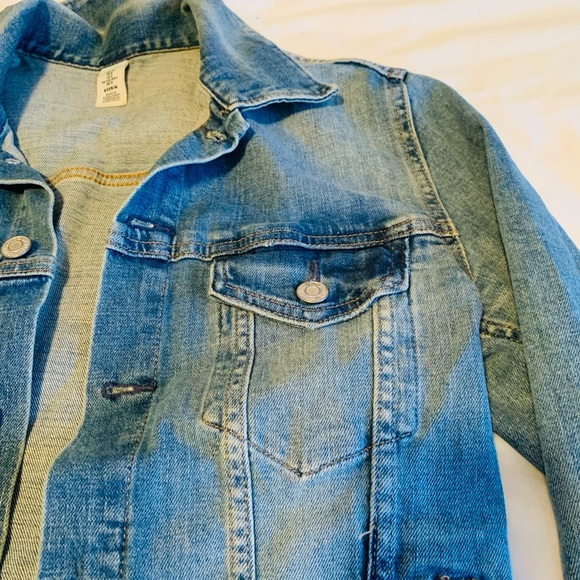 Light Blue Jean Jacket - Picture 2 of 3